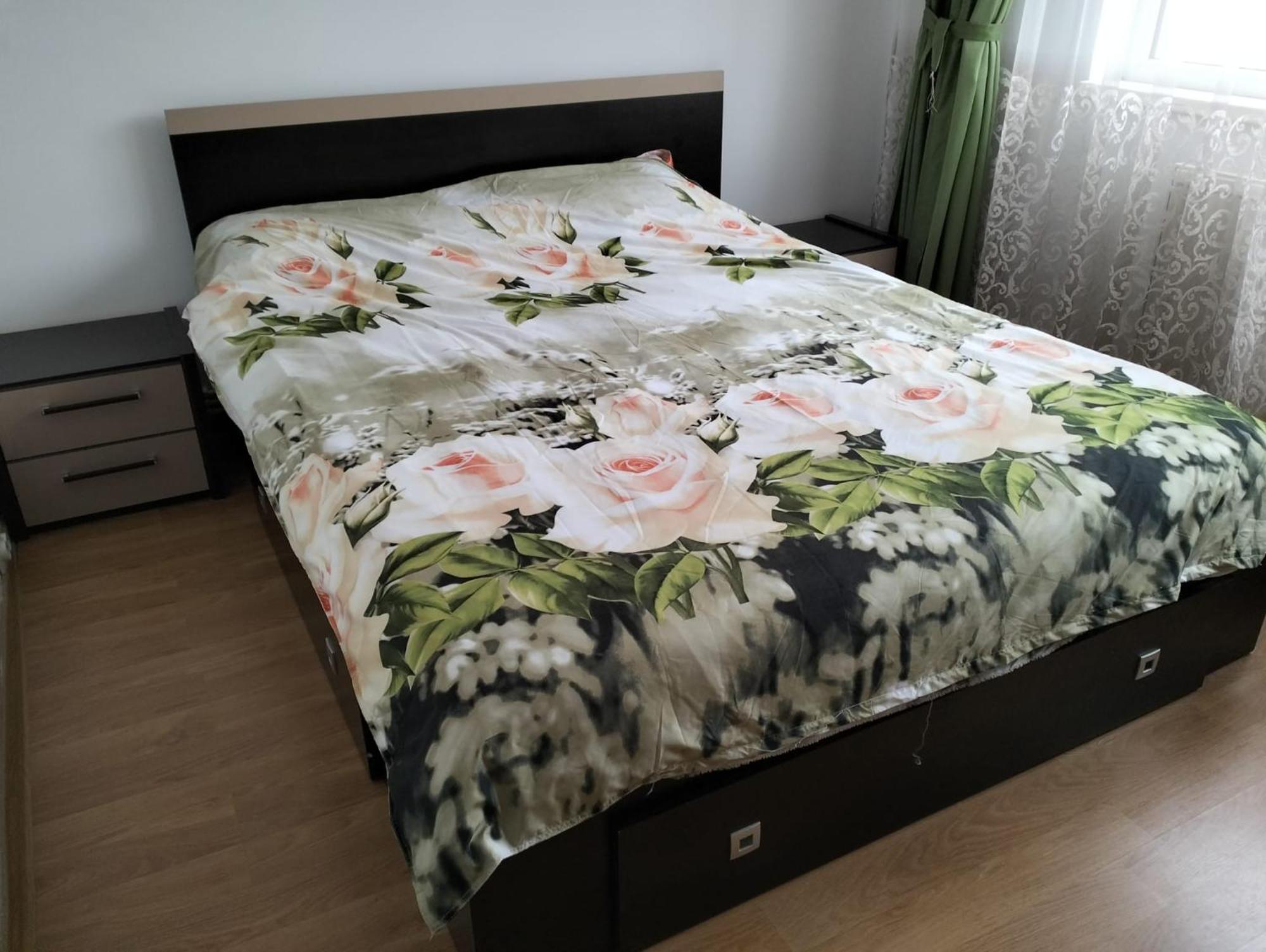 Apartament 3 Camere De Inchiriat ไกรโอวา ภายนอก รูปภาพ